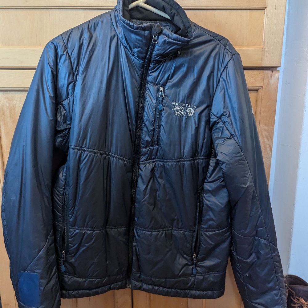 Mountain hardware synthetic insulated jacket